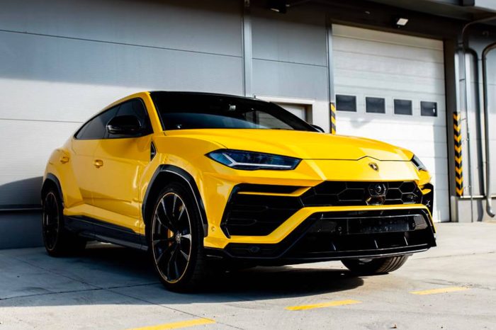 LAMBORGHINI Urus 2022 | Yellow